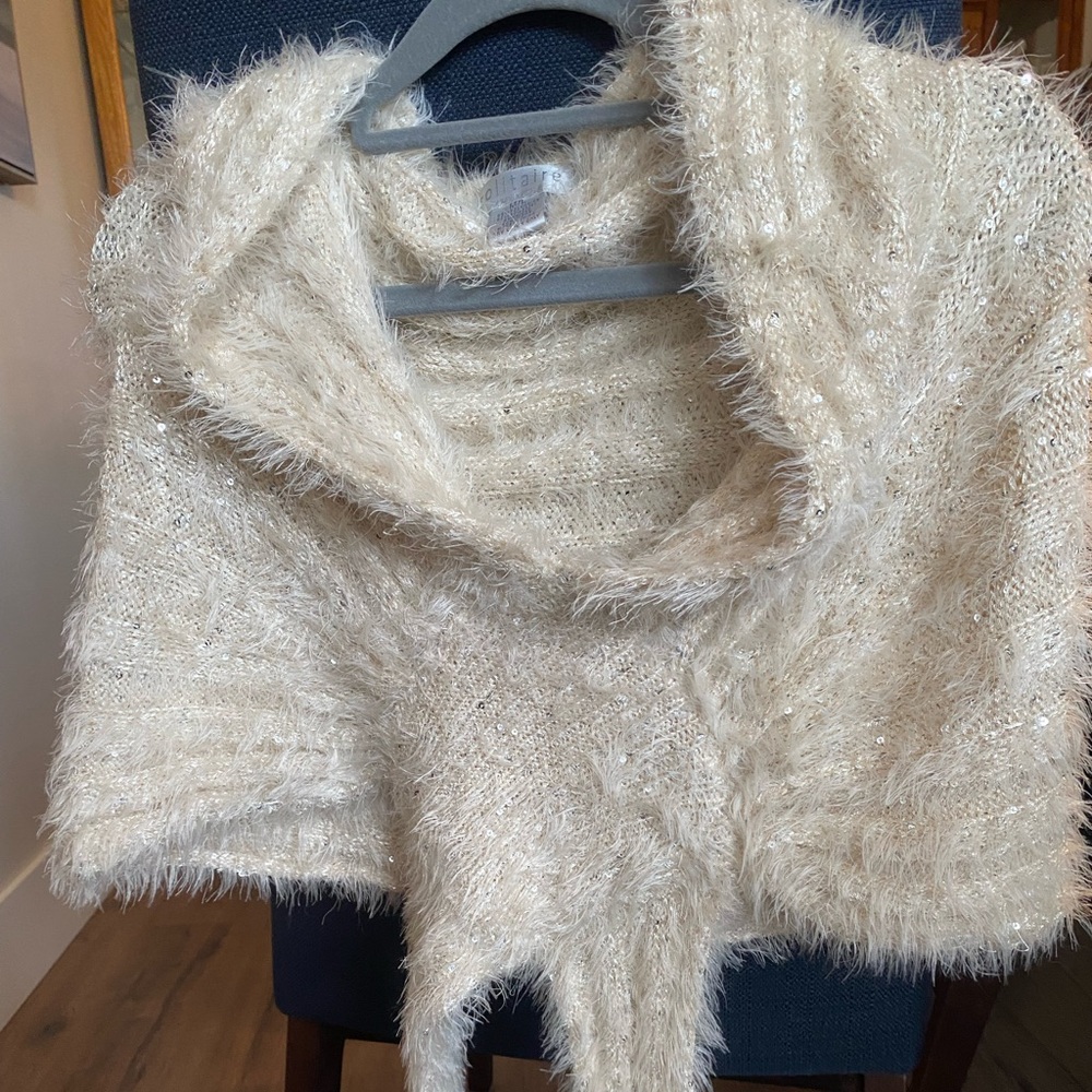 Solitaire Cream Fuzzy Knit Shall
